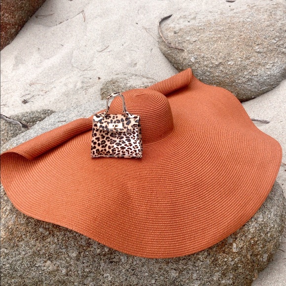 oversized felt floppy hat